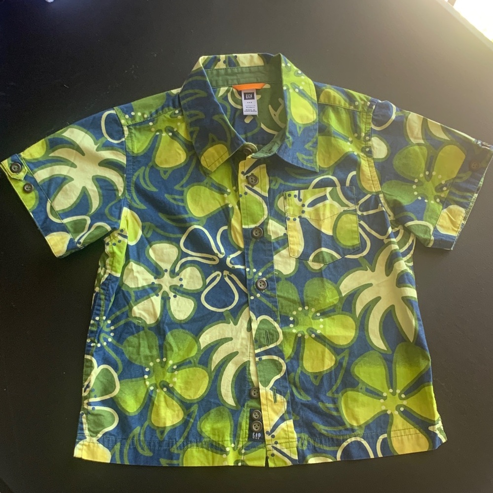 GAP Blue & Green Floral Short-Sleeve Button-Down Shirt